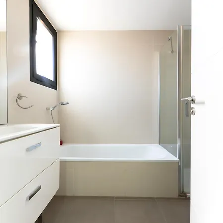 Apartament Alamos Sol, Playa Y Golf , Parking&wifi Torremolinos